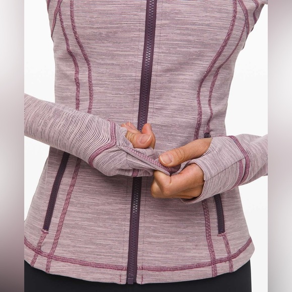 Lululemon Define Jacket
Wee Are From Space Frosted Mulberry Black Currant size 4 - Picture 3 of 8